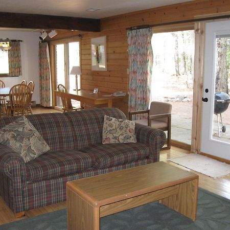 Holiday Acres Resort Rhinelander Exterior photo