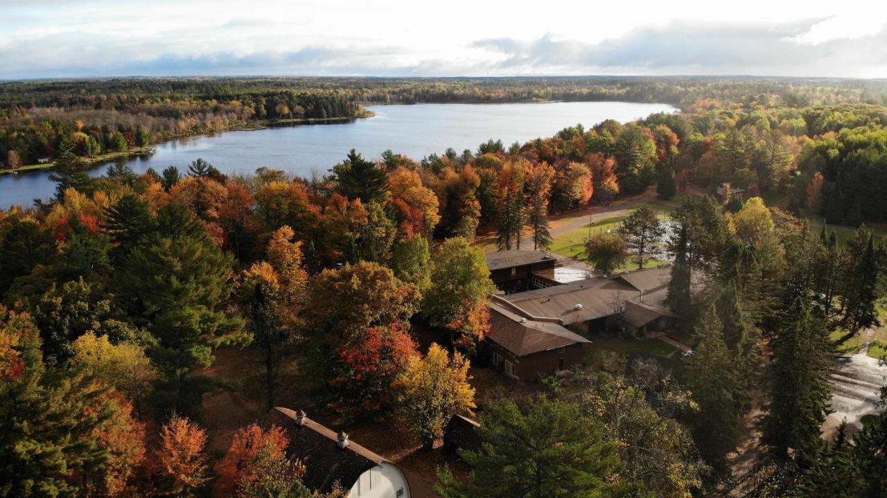 Holiday Acres Resort Rhinelander Exterior photo