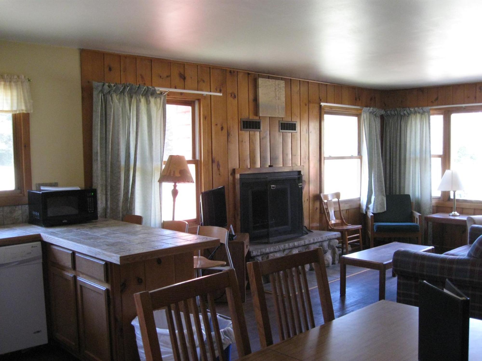 Holiday Acres Resort Rhinelander Exterior photo